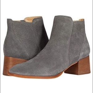 Grey lucky brand booties!